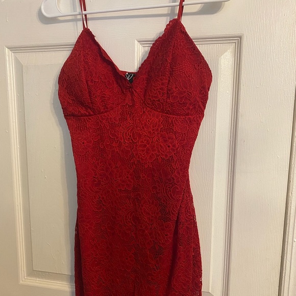 Red short prom dress - Picture 2 of 2